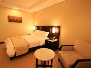Hotel Coron Westown Resort