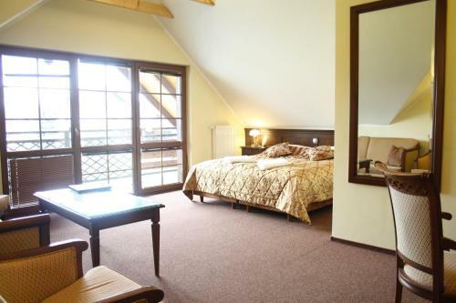 Hotel Wichrowe Wzg�rze Chmielno