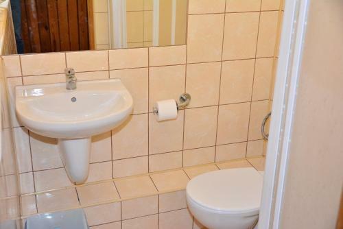Hostal Dom Goscinny Jawor