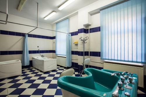 Hotel *** Nat Krynica Zdr�j