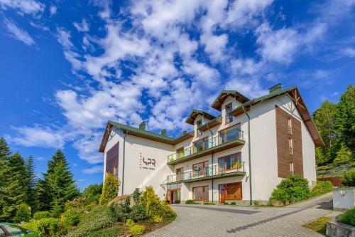 Hotel 4 Pory Roku & Spa