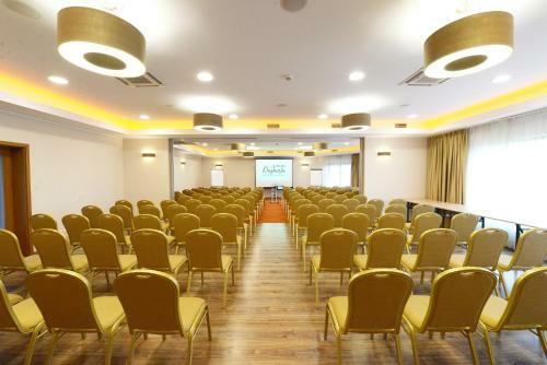 Hotel Daglezja Nad Jeziorem K�rnickim
