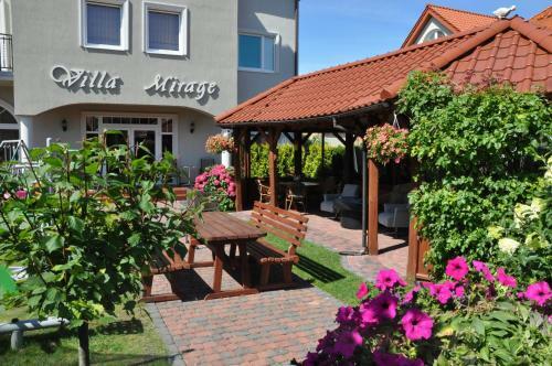 Hostal Villa Mirage