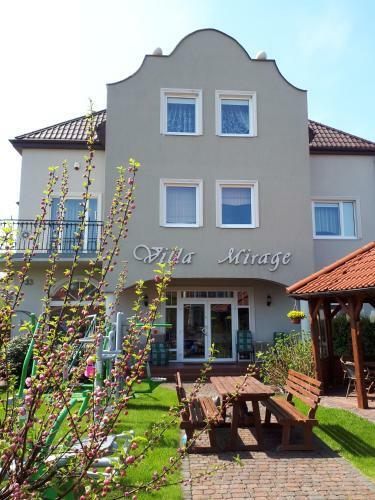 Hostal Villa Mirage