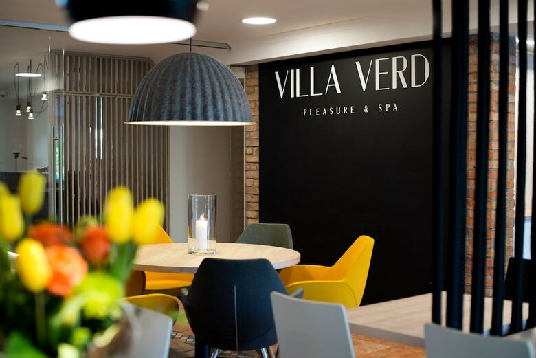 Hostal Villa Verdi Pleasure & Spa