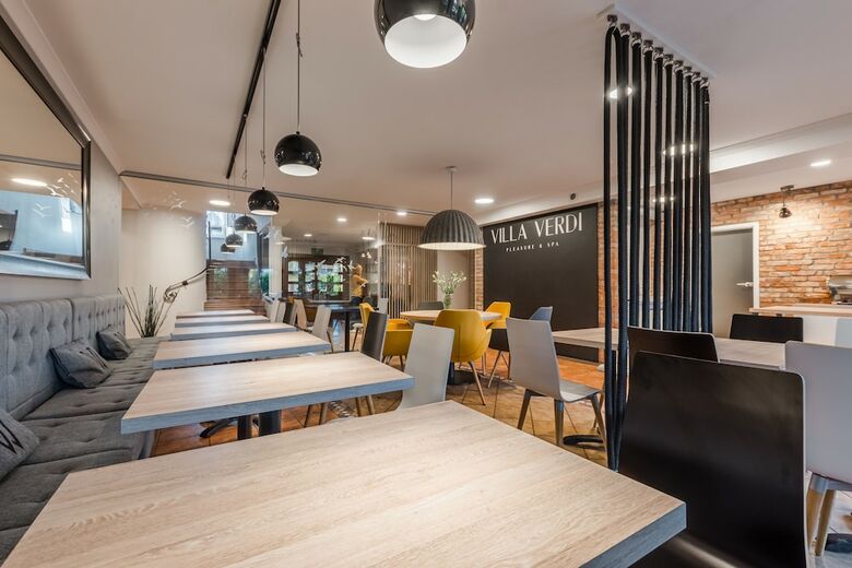 Hostal Villa Verdi Pleasure & Spa