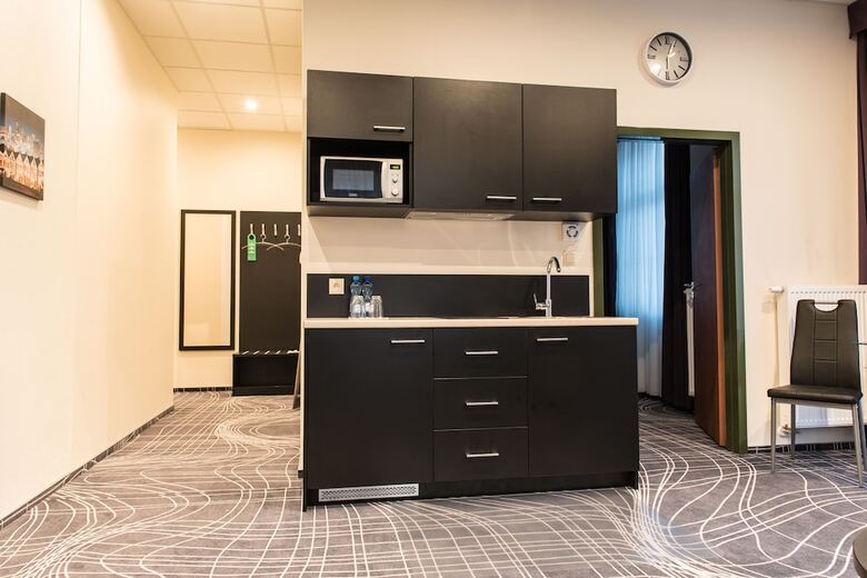 Sky Business Hotel
