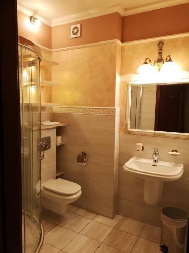 Hostal Hotel Restauracja Karkonosze