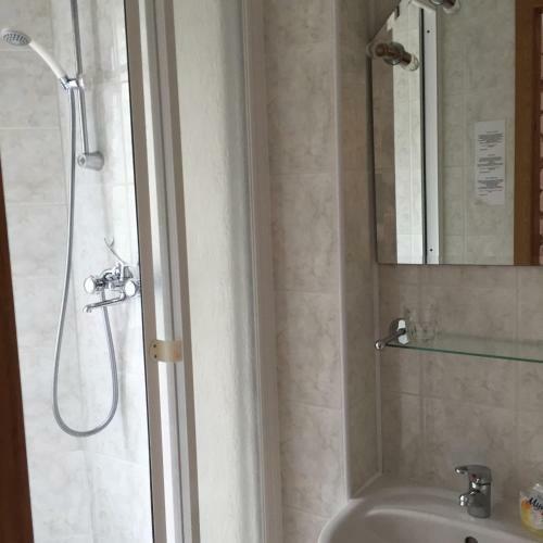 Hostal Villa Almira