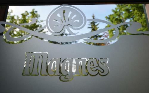 Hotel Magnes