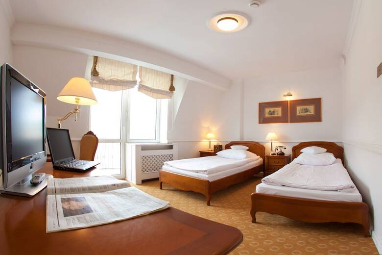 Hotel Szrenicowy Dw�r