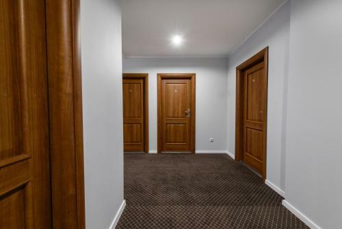 Hotel Nowy Dw�r