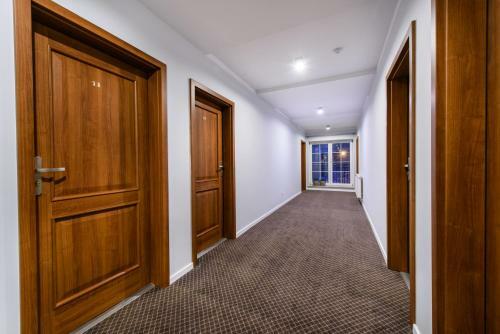 Hotel Nowy Dw�r