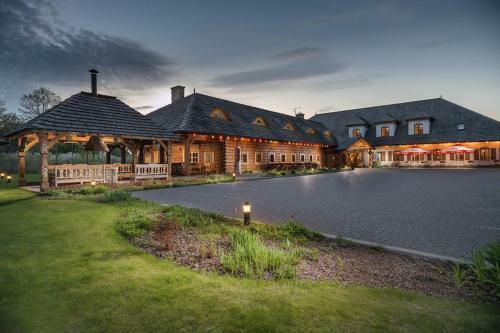 Hotel Lipowy Go?ciniec