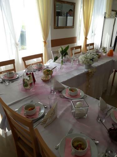 Hotel Biesiadny Dworek
