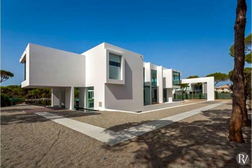 Benfarras Villa Sleeps 12 Pool Air Con Wifi
