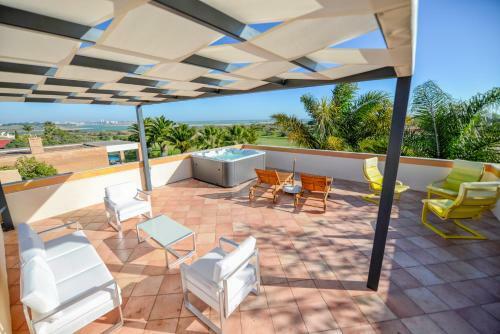 Ria Alvor Luxurious Golfview Villa
