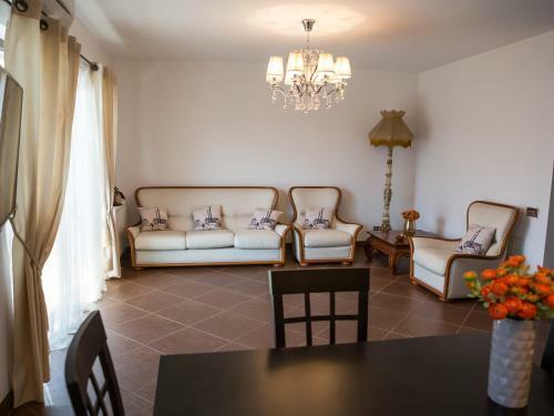 Casa Bella Apartments