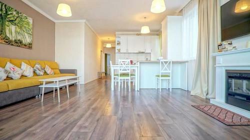 Central Maximus Apartment