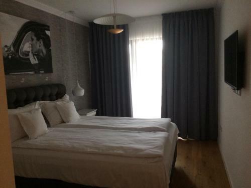 Flori De Iulie Aparthotel