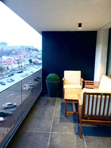Flori De Iulie Aparthotel