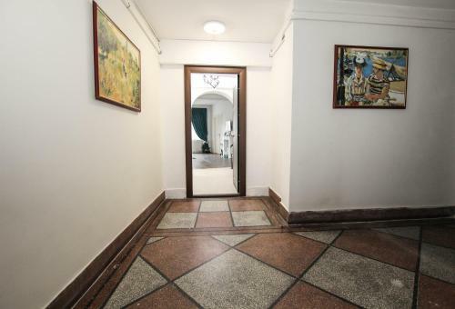 100 Sqm Luxury Apartment, Unirii Square