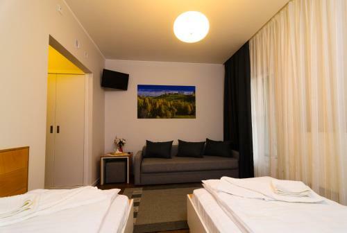 Hostal Pensiunea La Broscuta