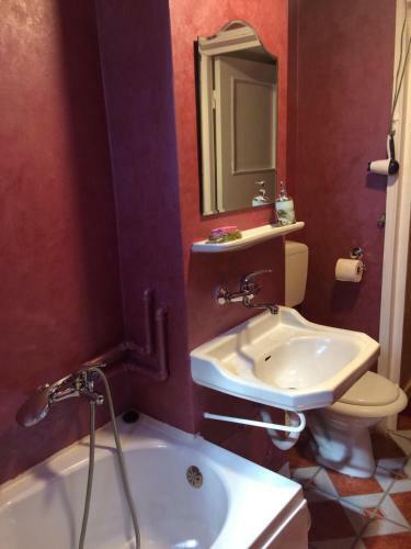 Red House Apartament