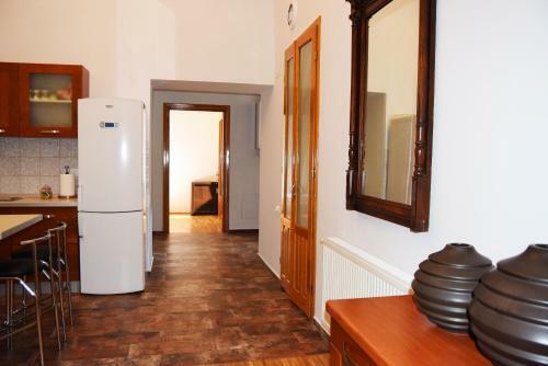Contessa Central Apartment