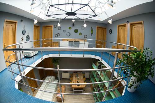 Iron Hostel & Accommodation