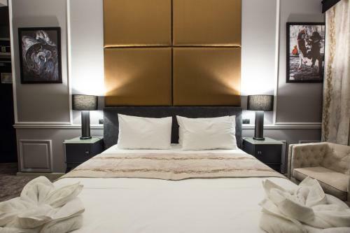 Peninsula Boutique Hotel