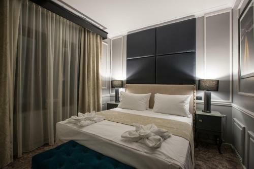 Peninsula Boutique Hotel