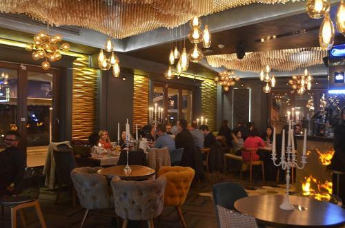 Peninsula Boutique Hotel