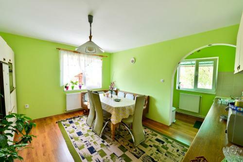 Hostal Casuta Noastra