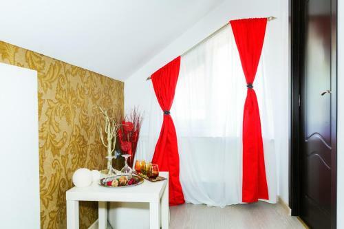 Hostal Pensiunea Avy