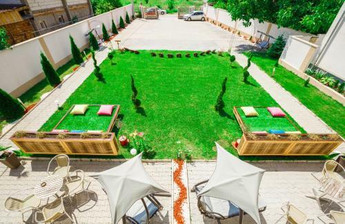 Hostal Pensiunea Avy
