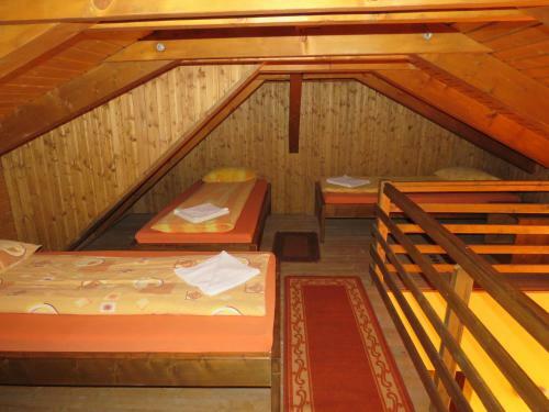 Hostal Erdelyi Gonduzo Pension Restaurant