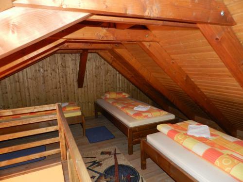 Hostal Erdelyi Gonduzo Pension Restaurant