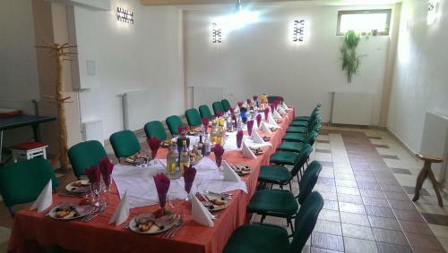 Hostal Erdelyi Gonduzo Pension Restaurant