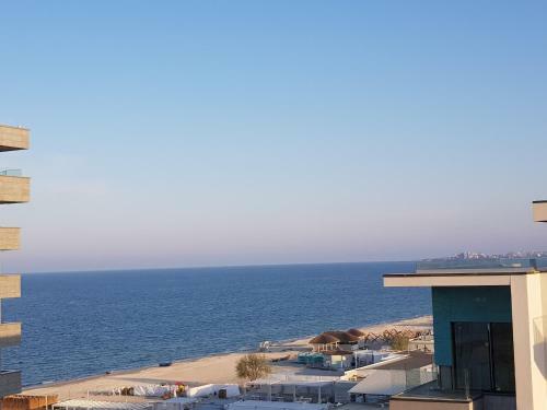 911 Mamaia Apartments
