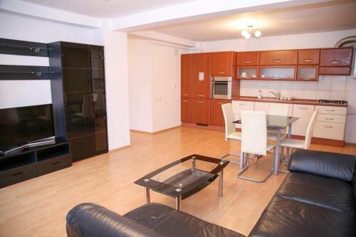 C&y Apartments Metropol