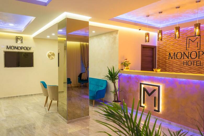 Monopoly Hotel
