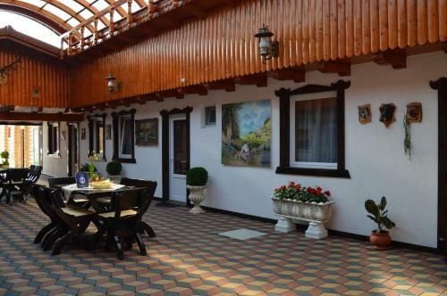 Hostal Vila Adr