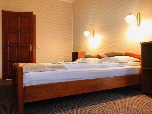 Hostal Pensiunea Lucia