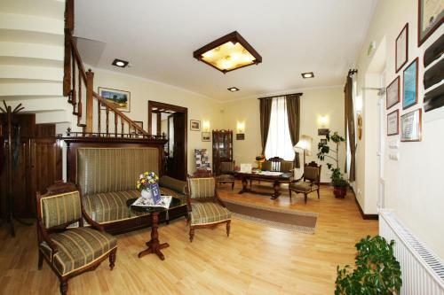 Hostal Pensiunea Lucia