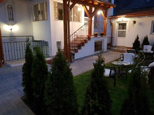 Hostal Vila Bohemia