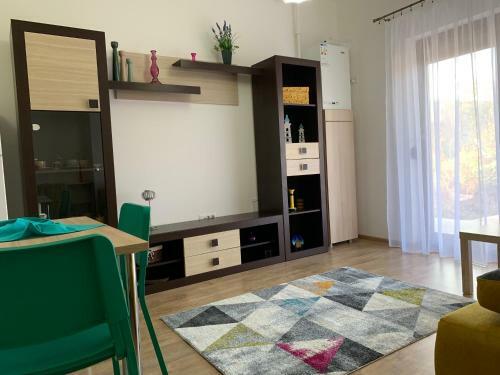 Puzzle Mall Apartment