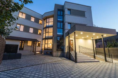 Hotel Pensiunea Select Central