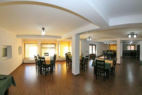 Bed & Breakfast Pensiunea Elena