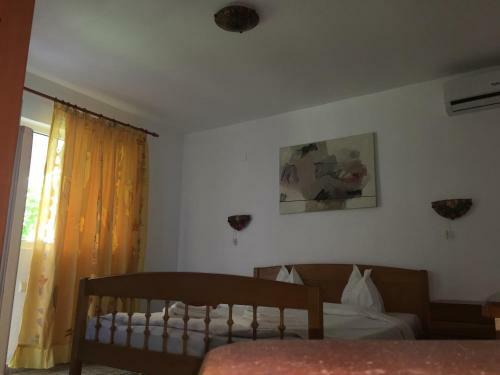 Hostal Casa Ad-ella 2
